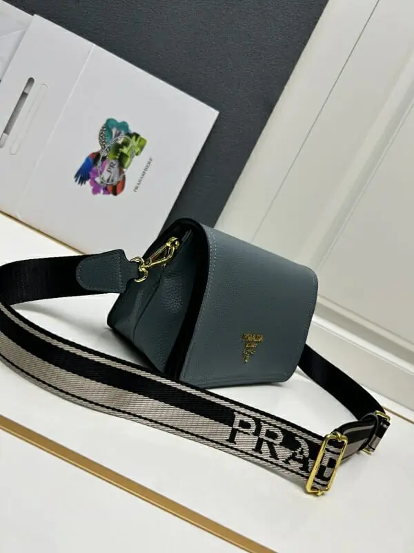 prada aaa qualite mini sac a main pour femme s_1222ab32